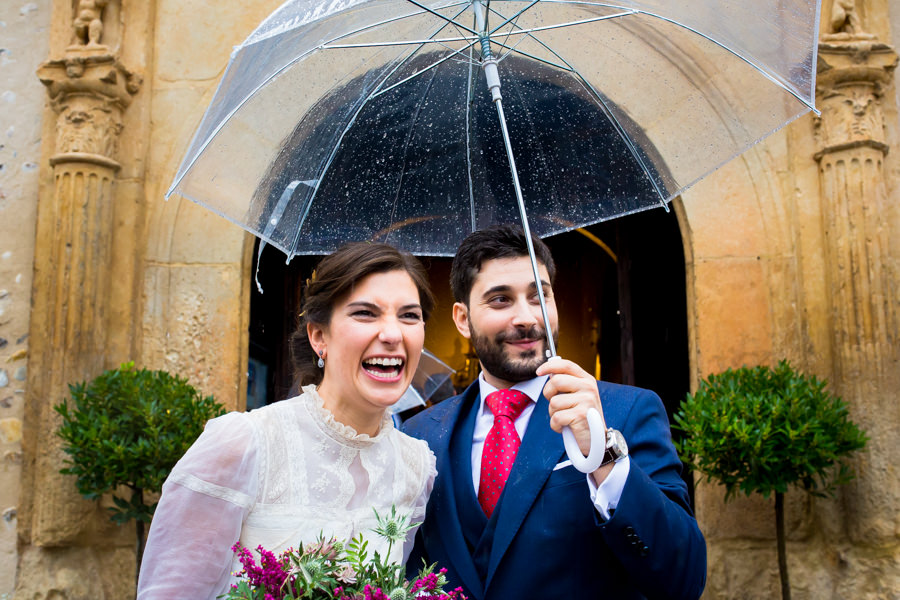 ideas de boda rustica con lluvia